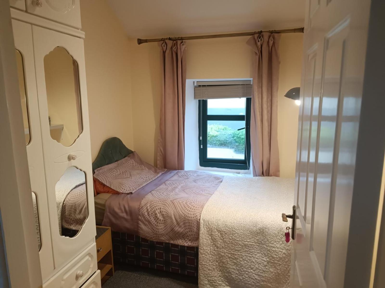 Bernie'S Place Castlebar Δωμάτιο φωτογραφία
